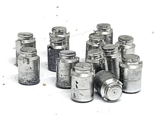 RTR Milk Churns x 10 HO scale
