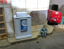 Load image into Gallery viewer, Convenience store Ice Fridge HO Scale RTR