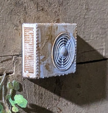 Load image into Gallery viewer, HO scale Air conditioners x 3 Ready to place.